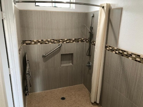 American Inn & Suites LAX Airport image 17