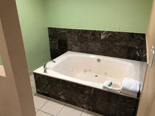 American Inn & Suites LAX Airport image 18