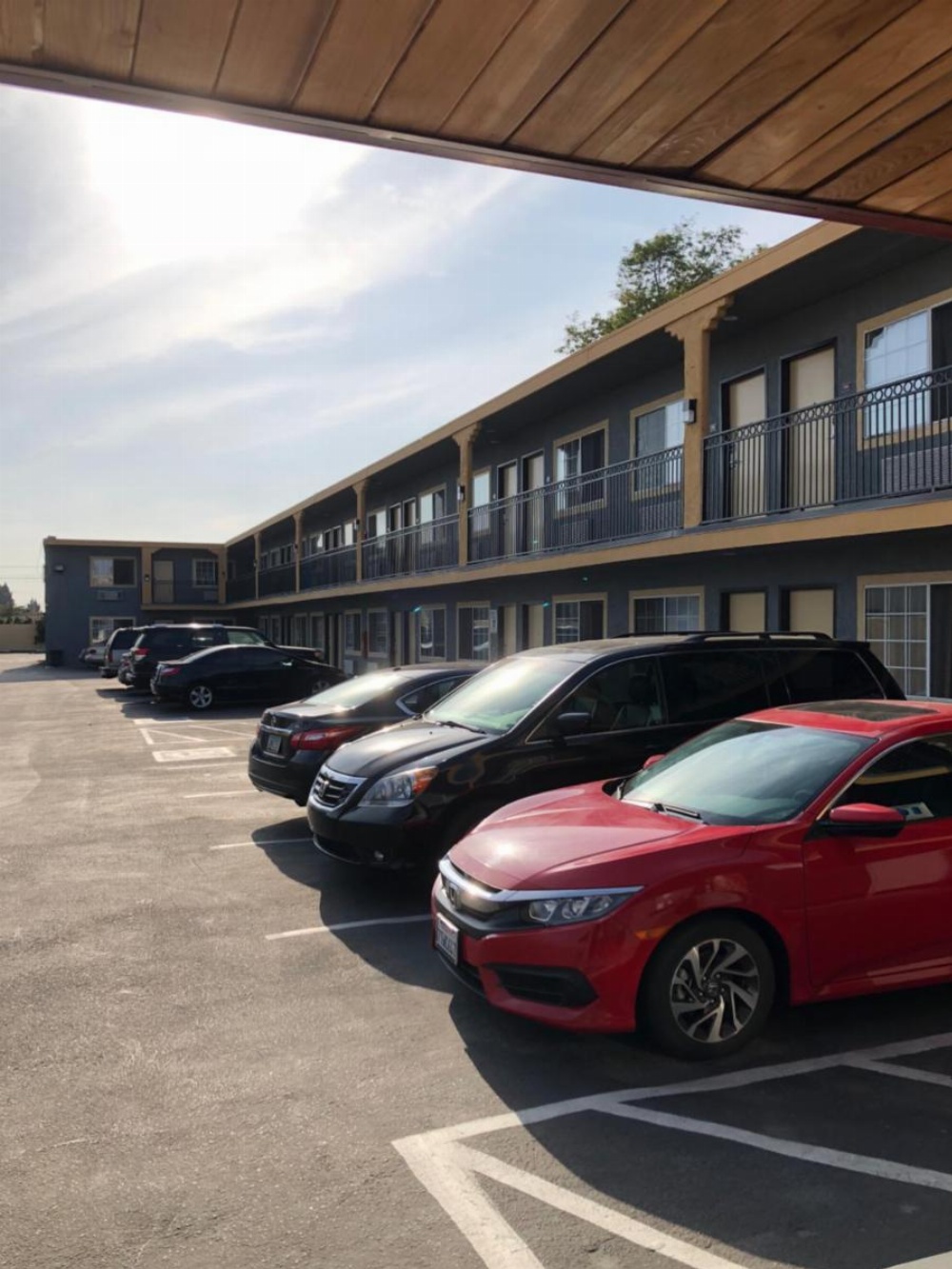 American Inn & Suites LAX Airport